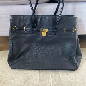 Adrienne Vittadini Black travel tote/purse with Laptop sleeve